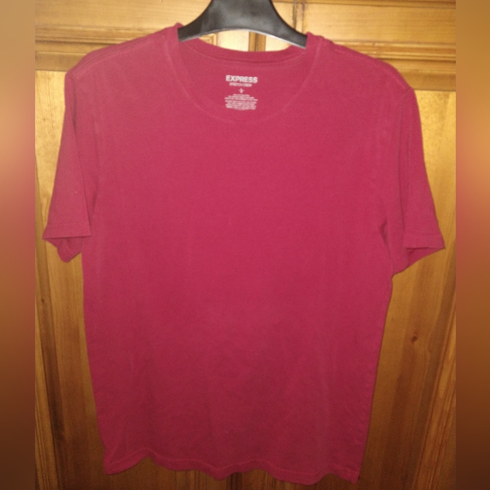 Men's Express Crew Tee size Large*